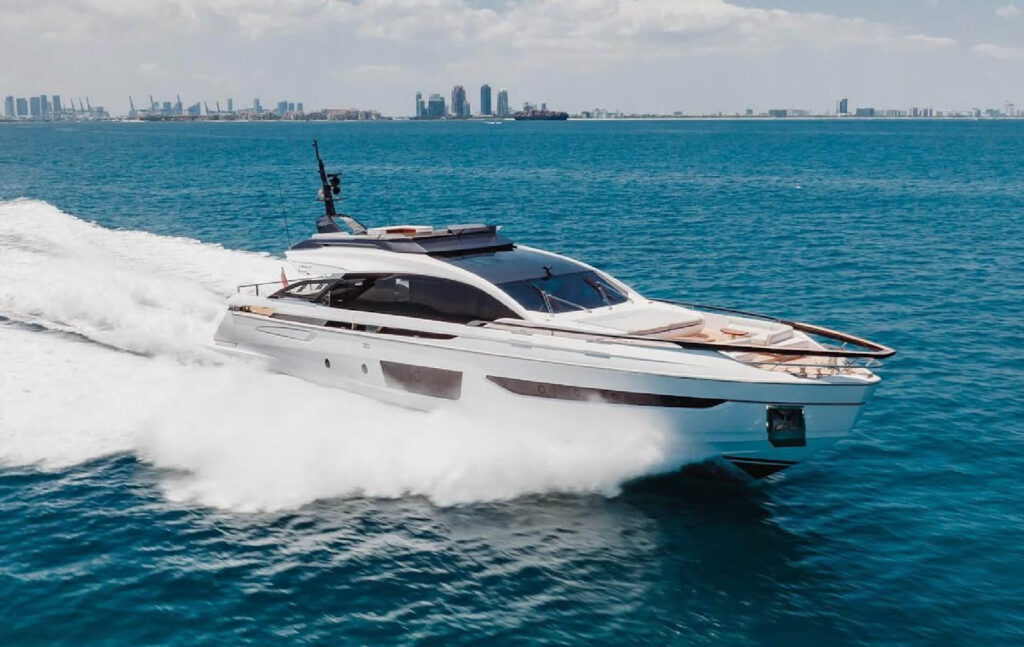 Azimut 94ft